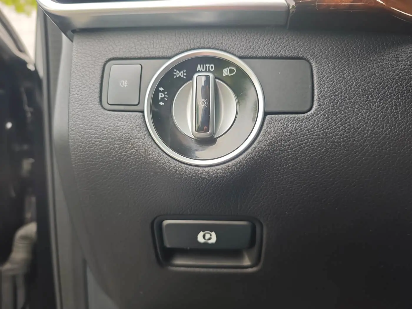 Mercedes-Benz M-Class 2014 — Photo 13/20