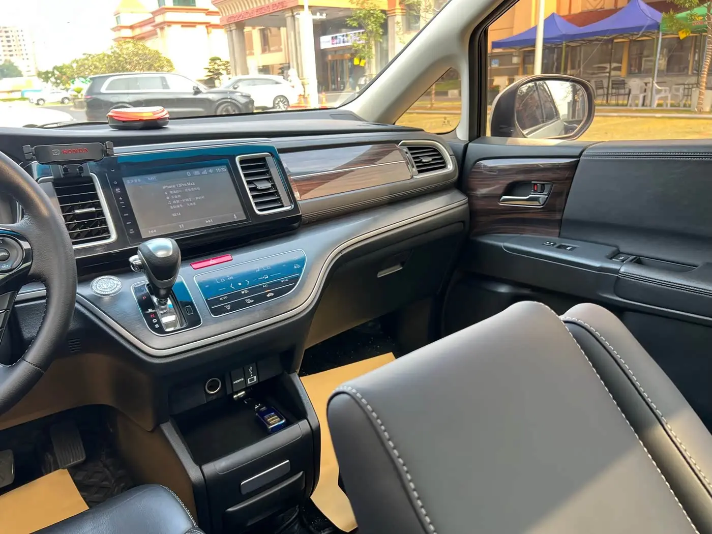 Honda Elysion 2018 — Photo 16/19
