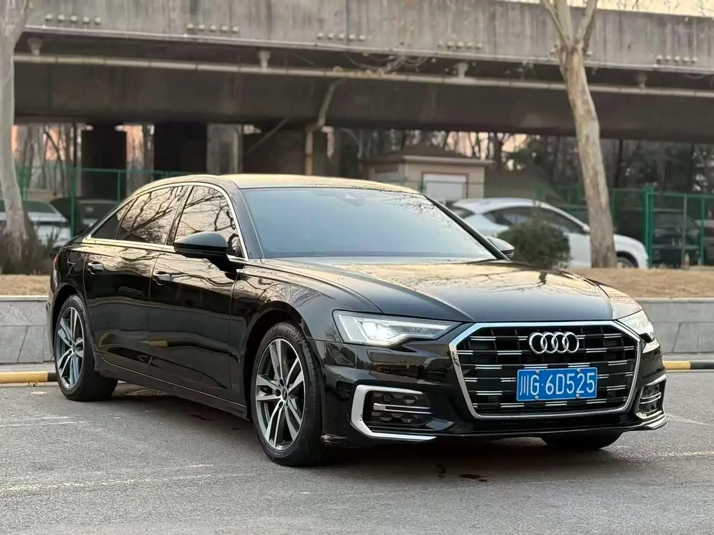 Audi A6L 2023 — Фото 3/13