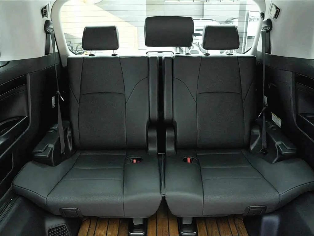 Toyota Vellfire 2020 — Photo 15/20