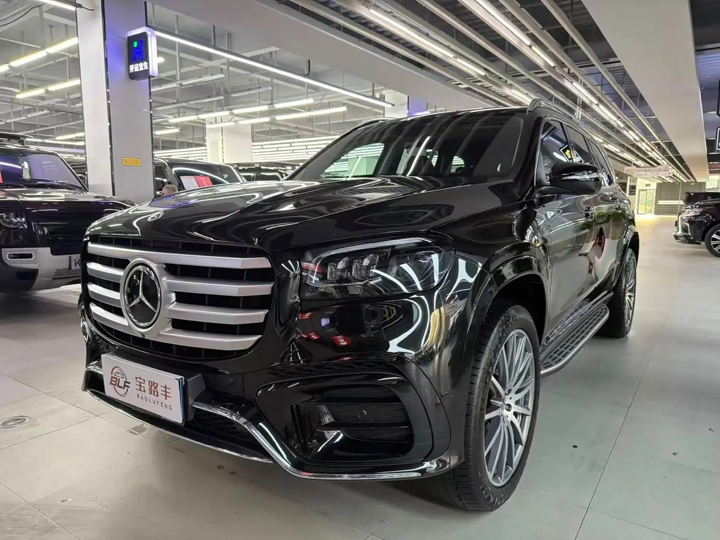 Mercedes-Benz GLS 2024 — Фото 1/20