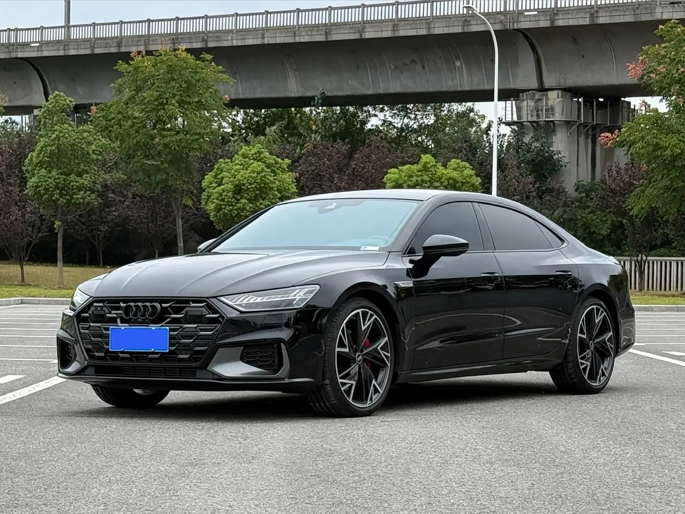 Audi A7L 2024 — Şəkil 1/17