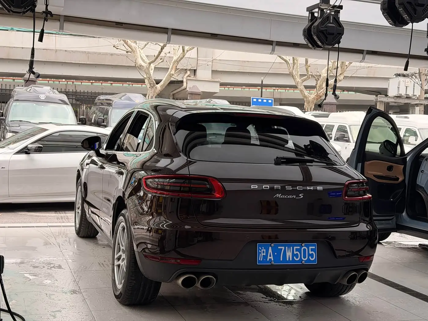 Porsche Macan 2017 — Photo 6/20