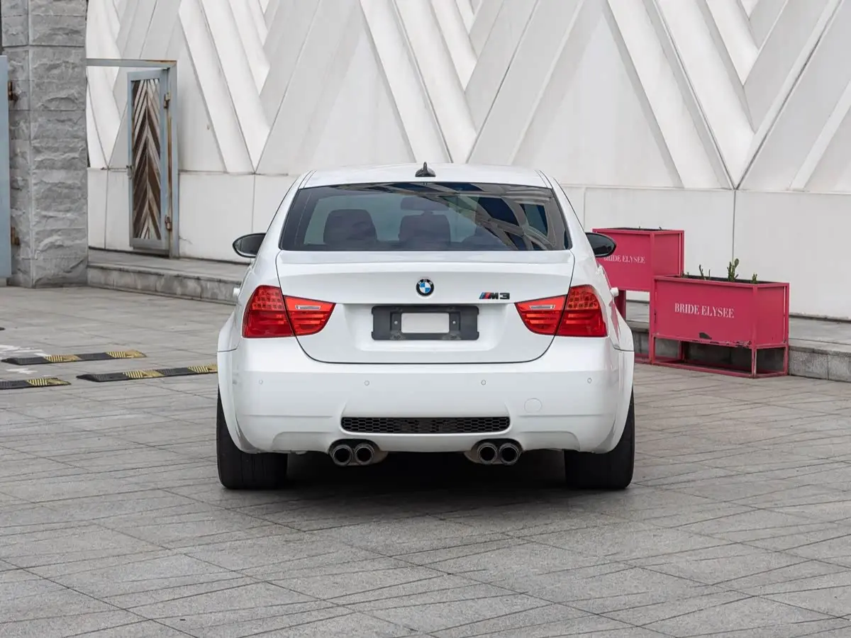 BMW M3 2010 — Photo 6/20