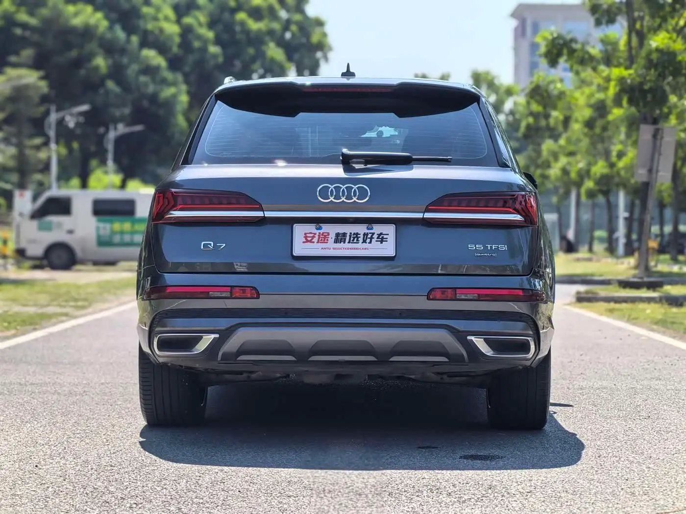 Audi Q7 2020 — Фото 4/20