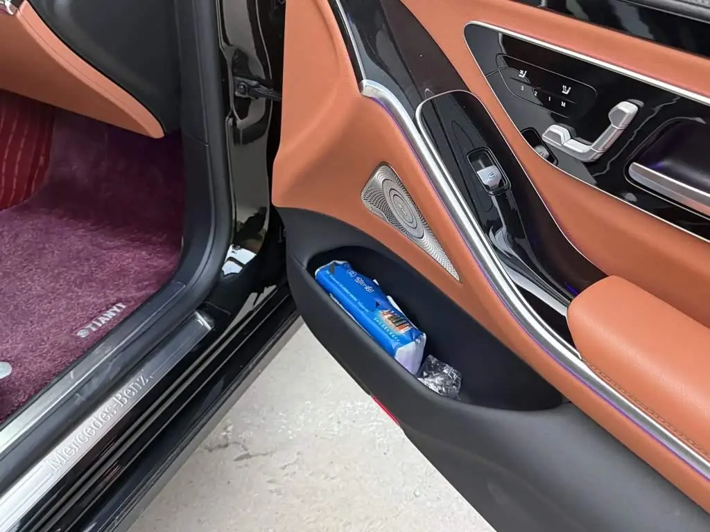Mercedes-Benz S-Class 2023 — Photo 8/9