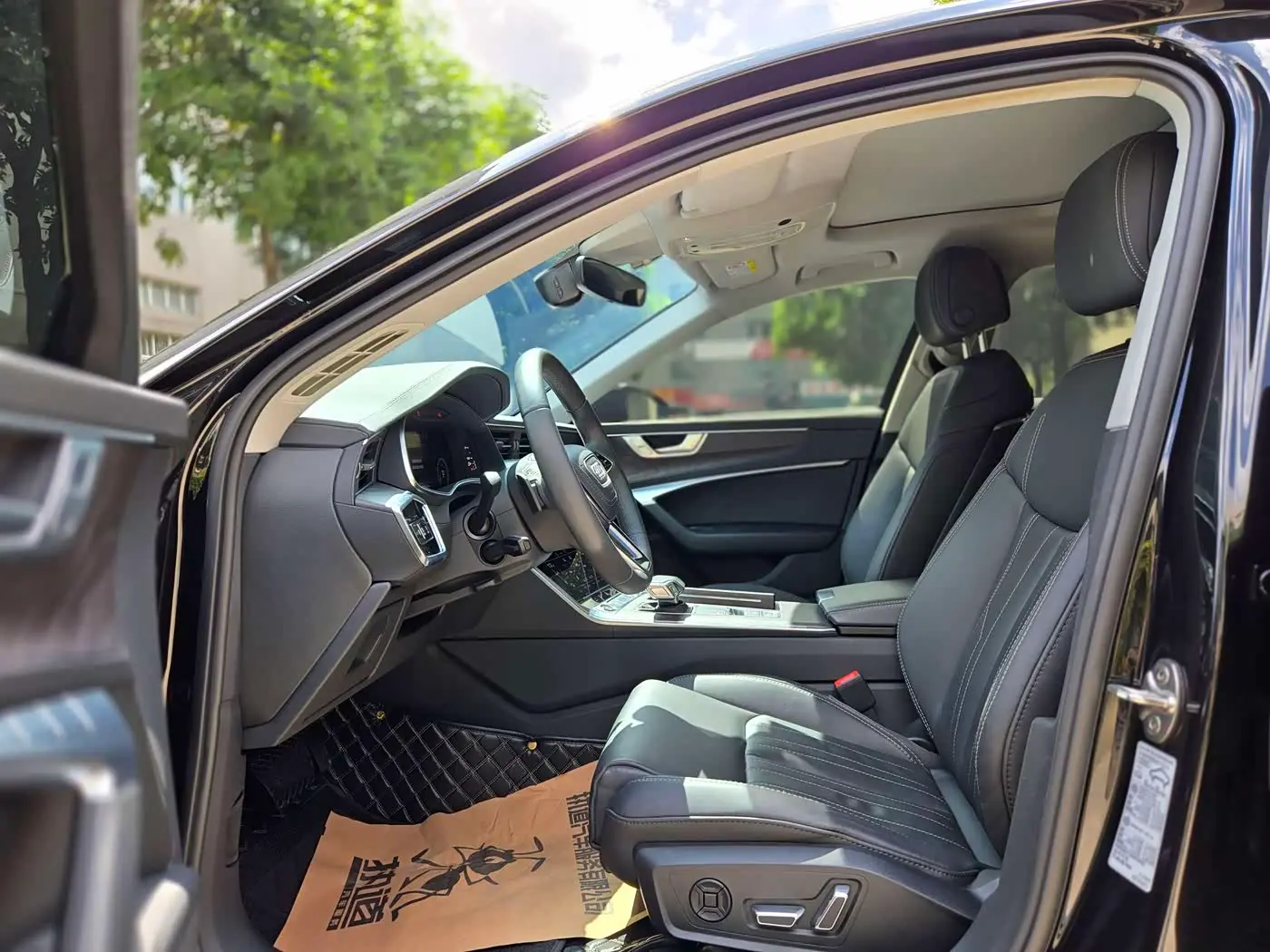 Audi A6L 2023 — Şəkil 11/14