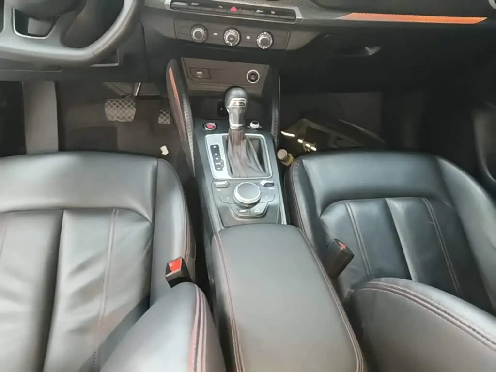 Audi Q2L 2023 — Photo 14/20