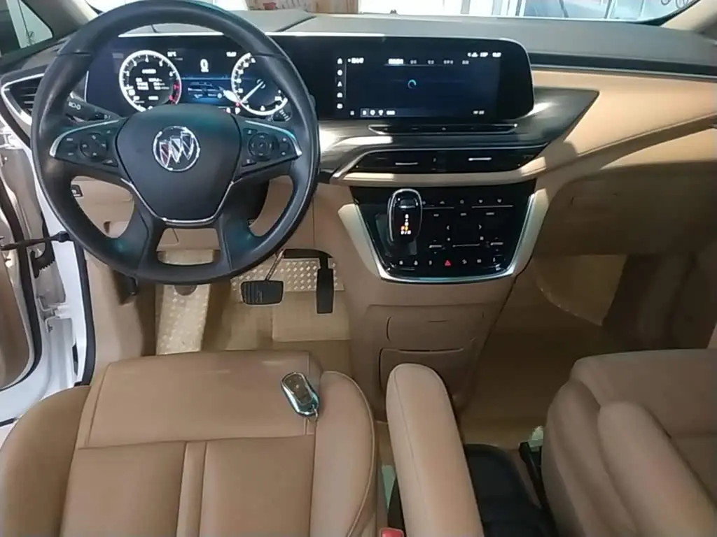 Buick GL8 2020 — Photo 10/20