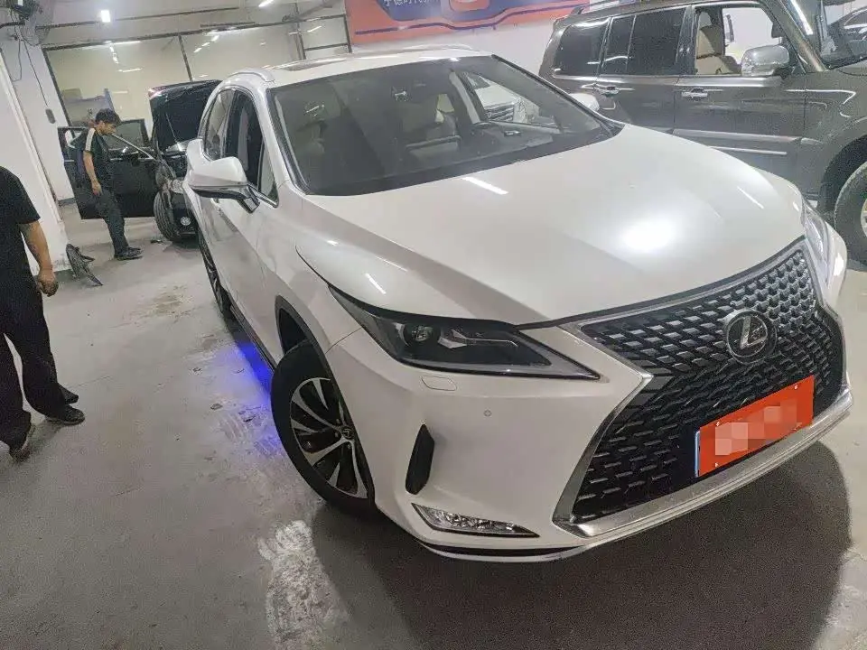 Lexus RX 2021 — Photo 3/11