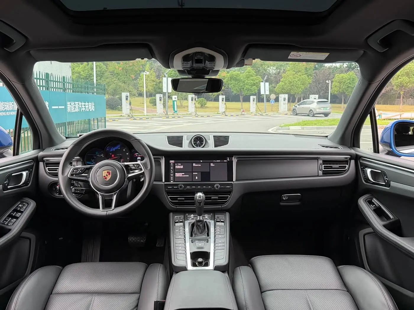 Porsche Macan 2019 — Şəkil 16/16