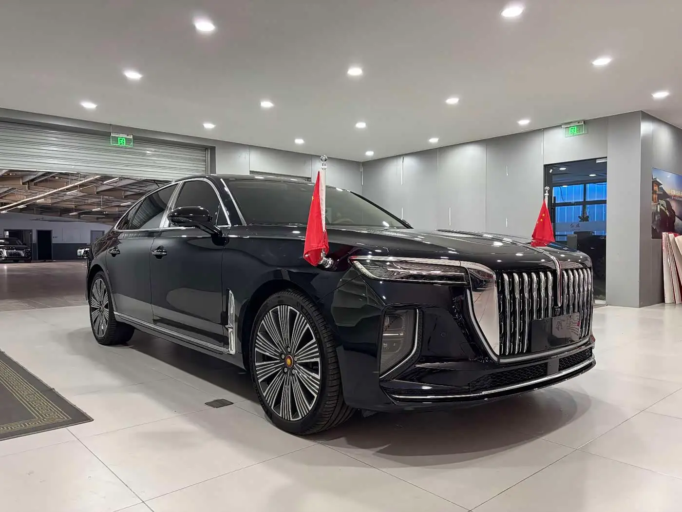 Hongqi H9, 2025