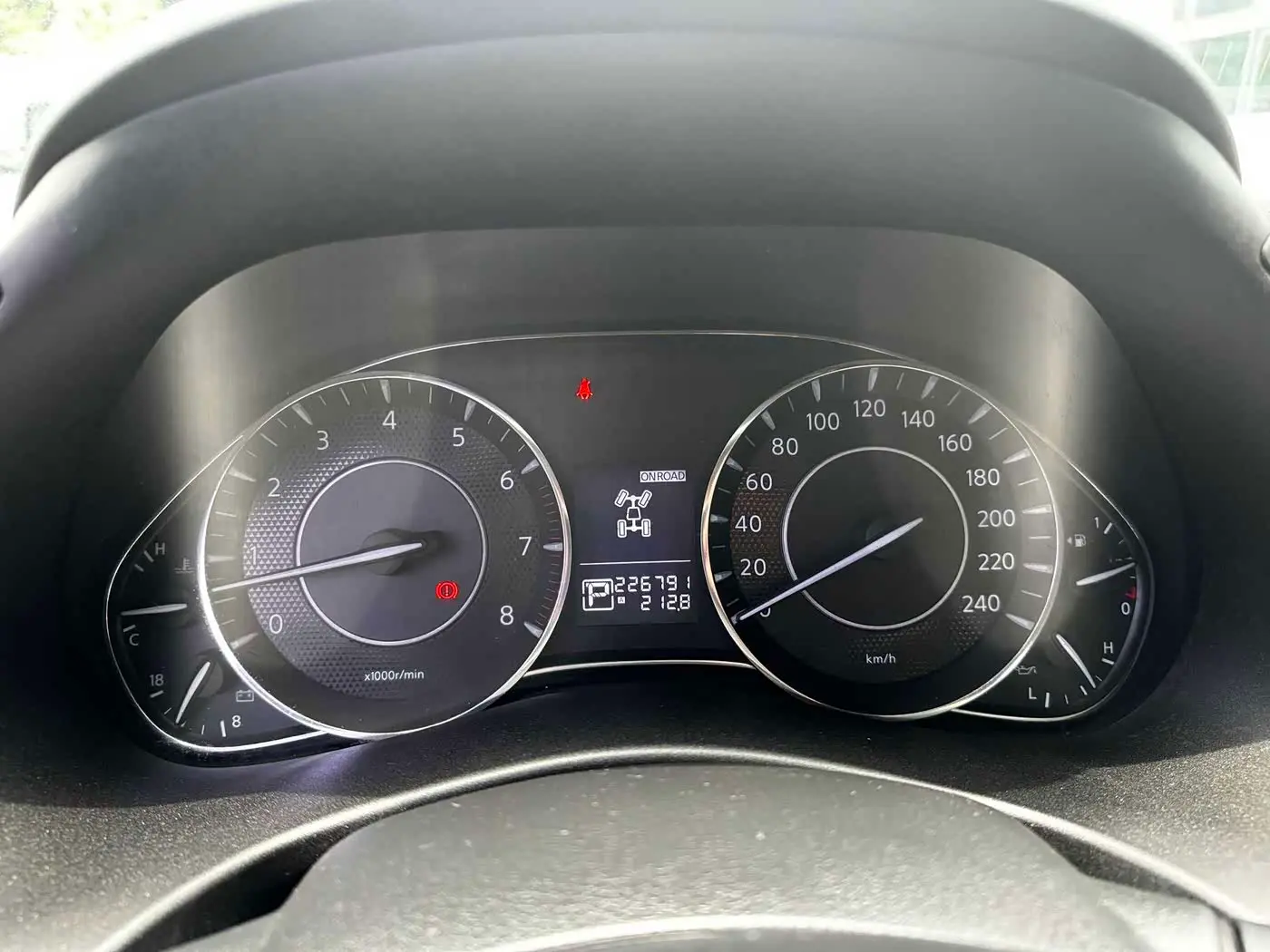 Nissan Patrol 2019 — Photo 17/19