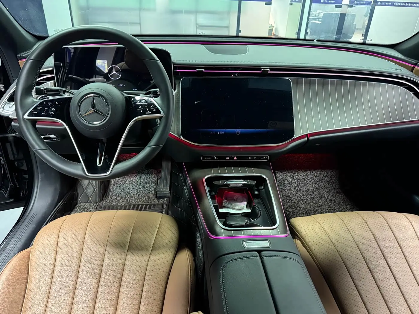 Mercedes-Benz E-Class 2025 — Фото 7/10