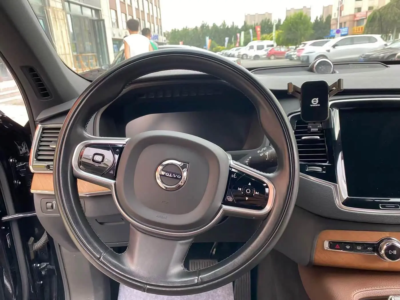 Volvo XC90 2021 — Şəkil 14/20