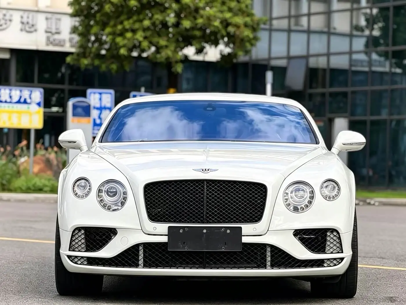 Bentley Continental 2013 — Photo 1/9
