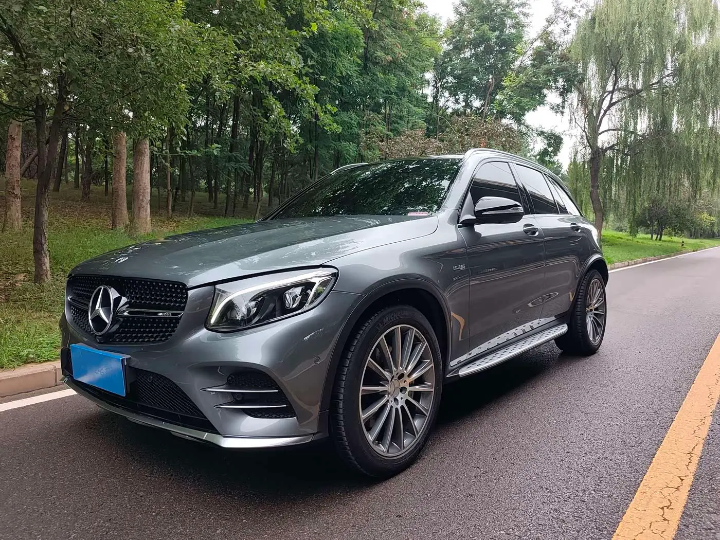 Mercedes-Benz GLC AMG 2018 — Photo 1/14