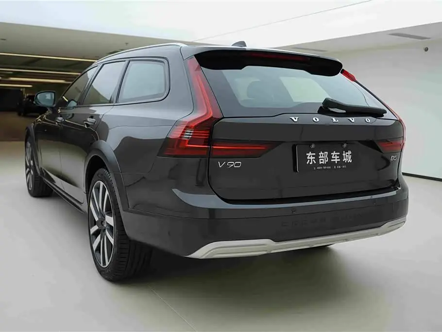 Volvo V90 2024 — Фото 5/20