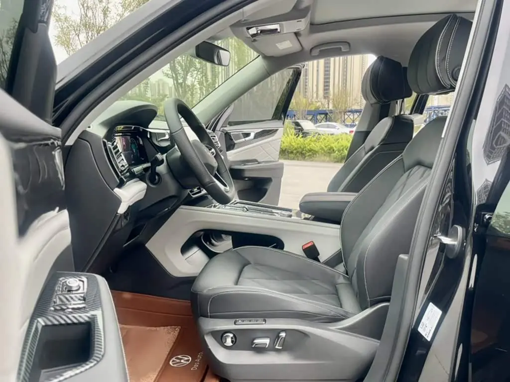 Volkswagen Teramont 2023 — Photo 6/20