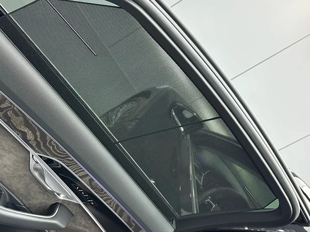 Audi A8 2022 — Photo 18/20