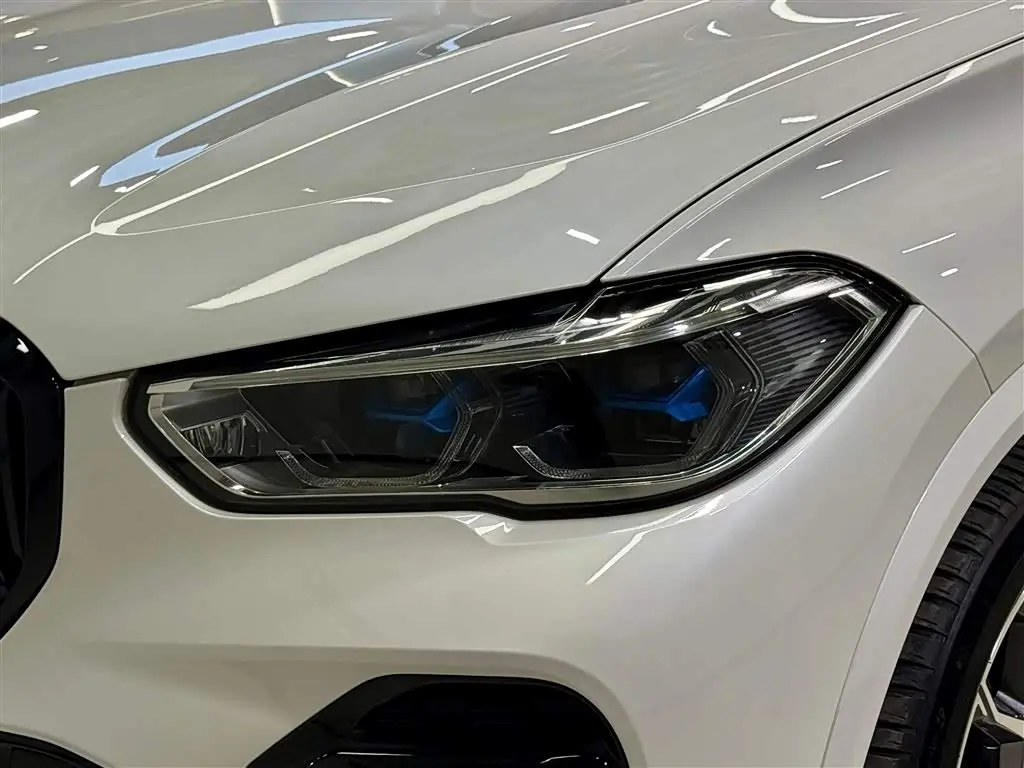 BMW X5 2023 — Photo 9/20