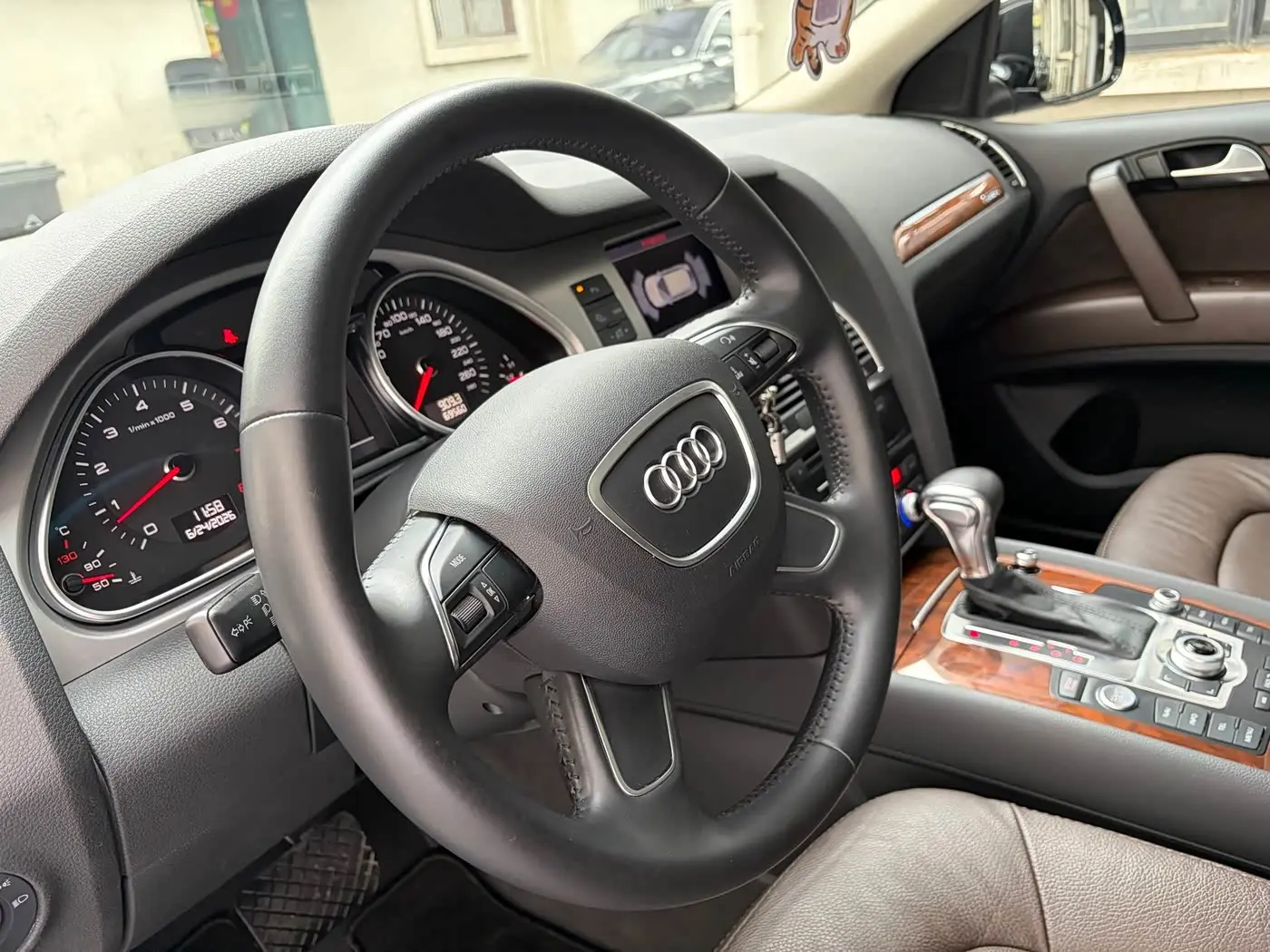 Audi Q7 2014 — Photo 9/20
