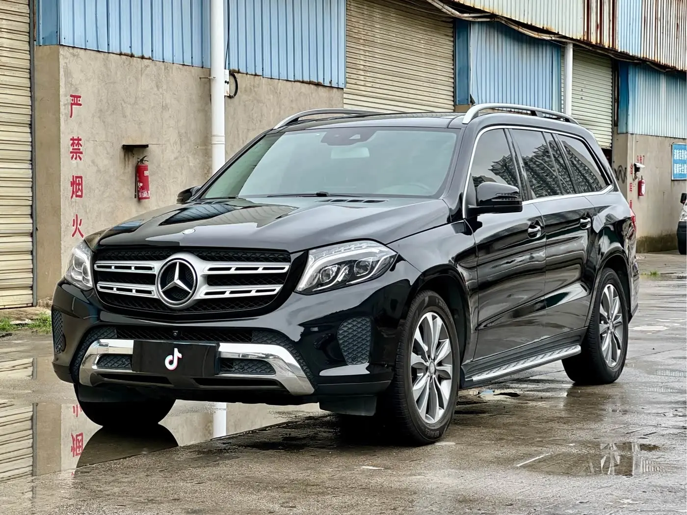 Mercedes-Benz GLS 2016 — Photo 1/20