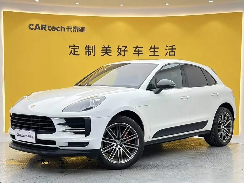 Porsche Macan 2019 — Photo 1/20