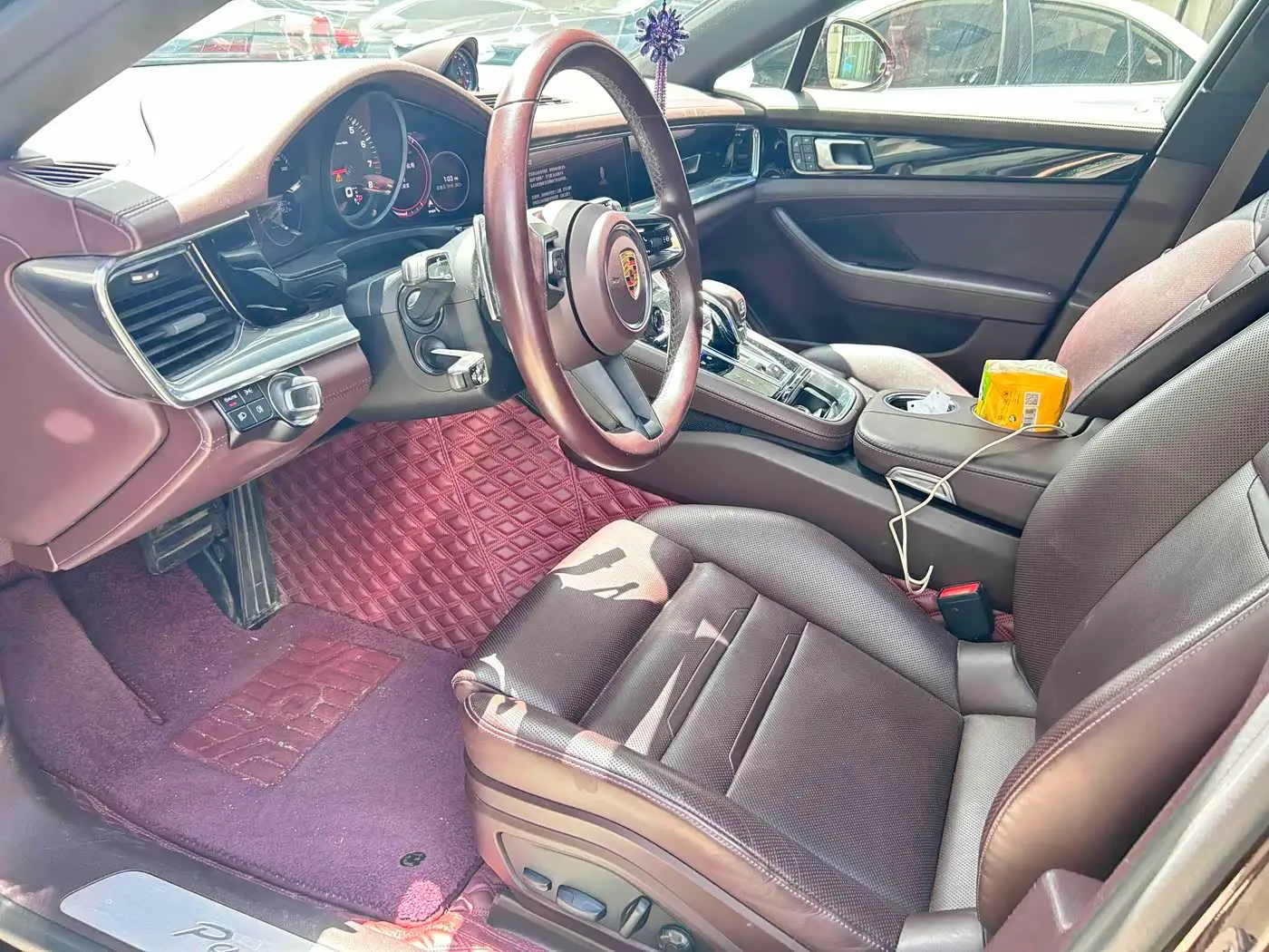 Porsche Panamera 2023 — Photo 16/20