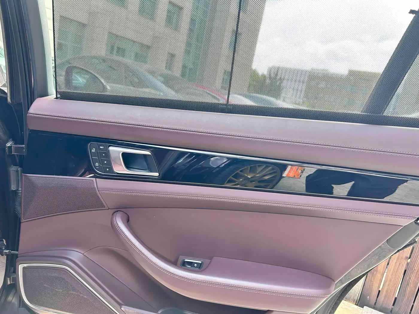 Porsche Panamera 2023 — Photo 7/20