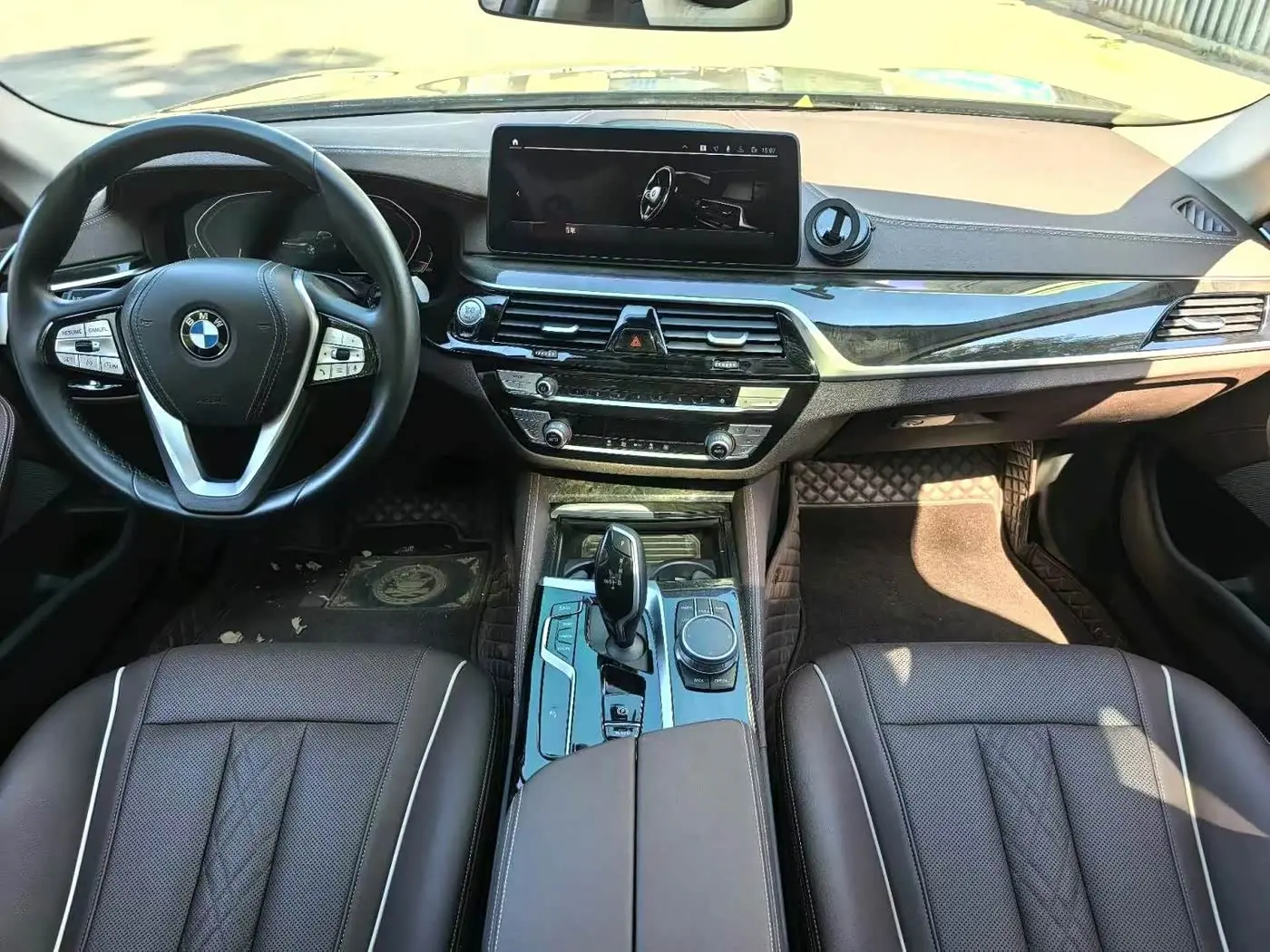 BMW 5 Series 2021 — Photo 4/6