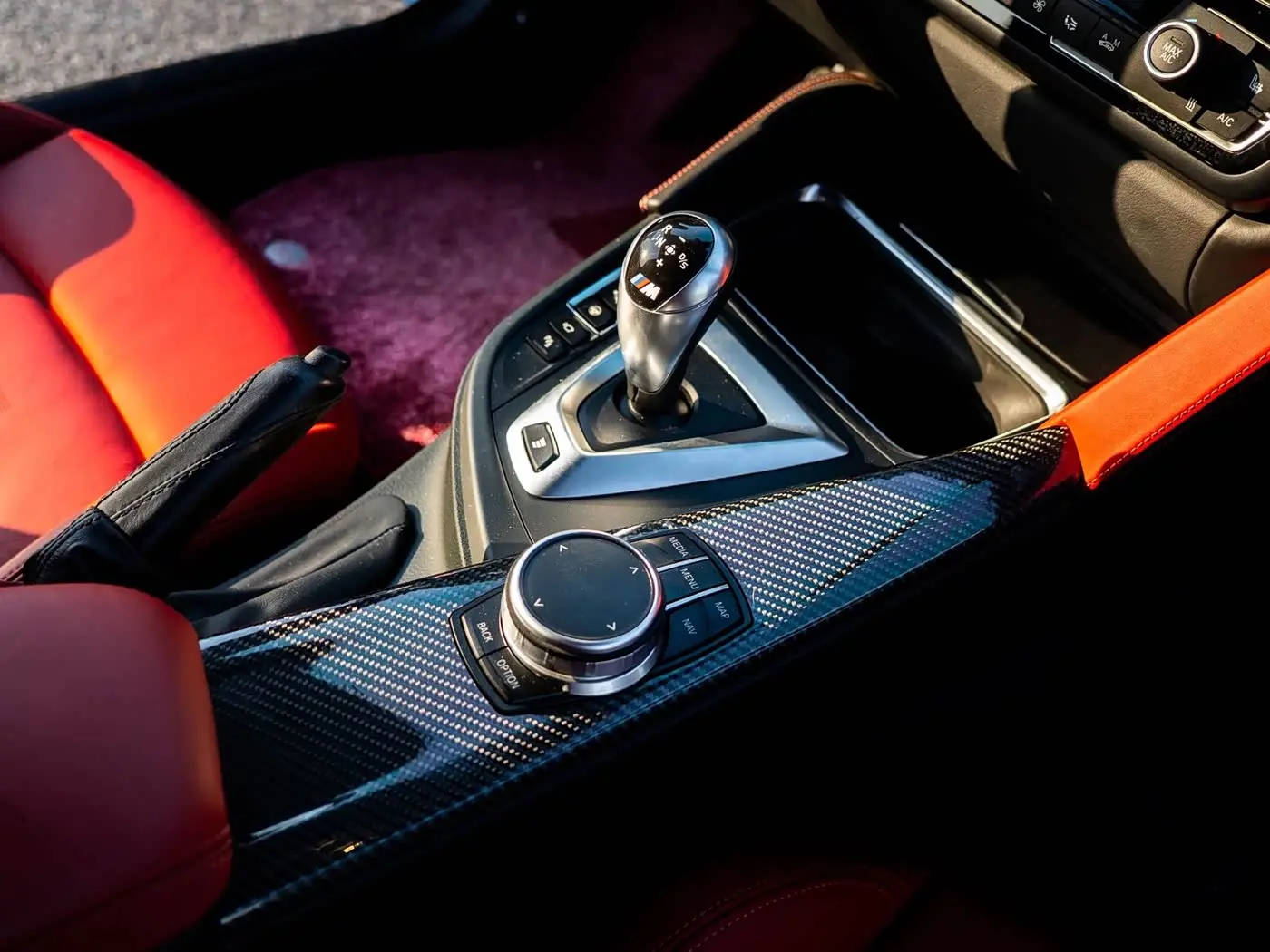 BMW M4 2017 — Фото 11/13