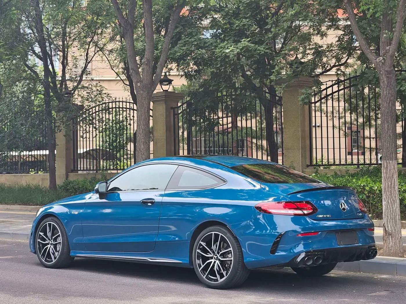 Mercedes-Benz C-Class AMG 2023 — Photo 3/20