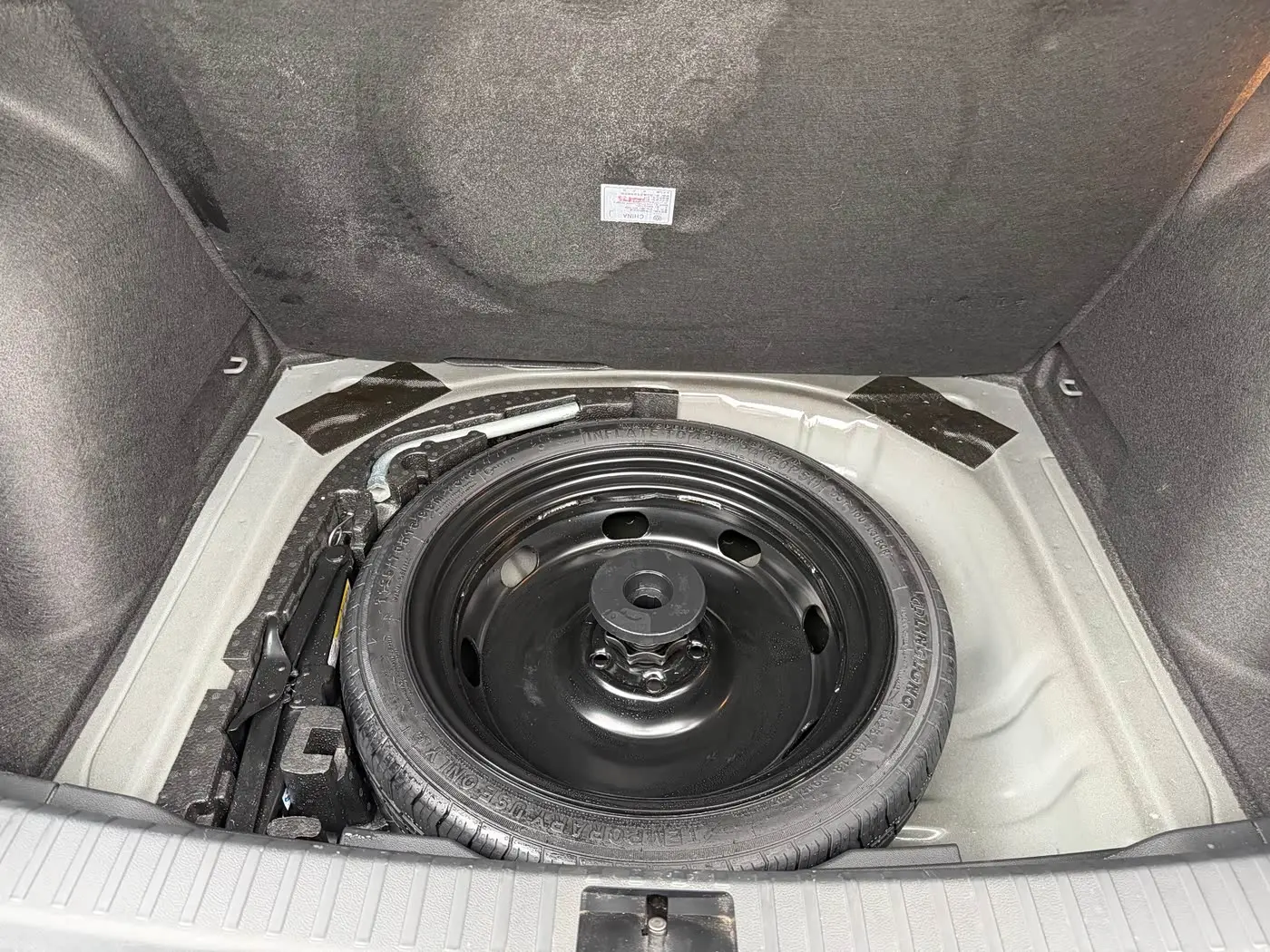 Škoda Karoq 2023 — Photo 15/20
