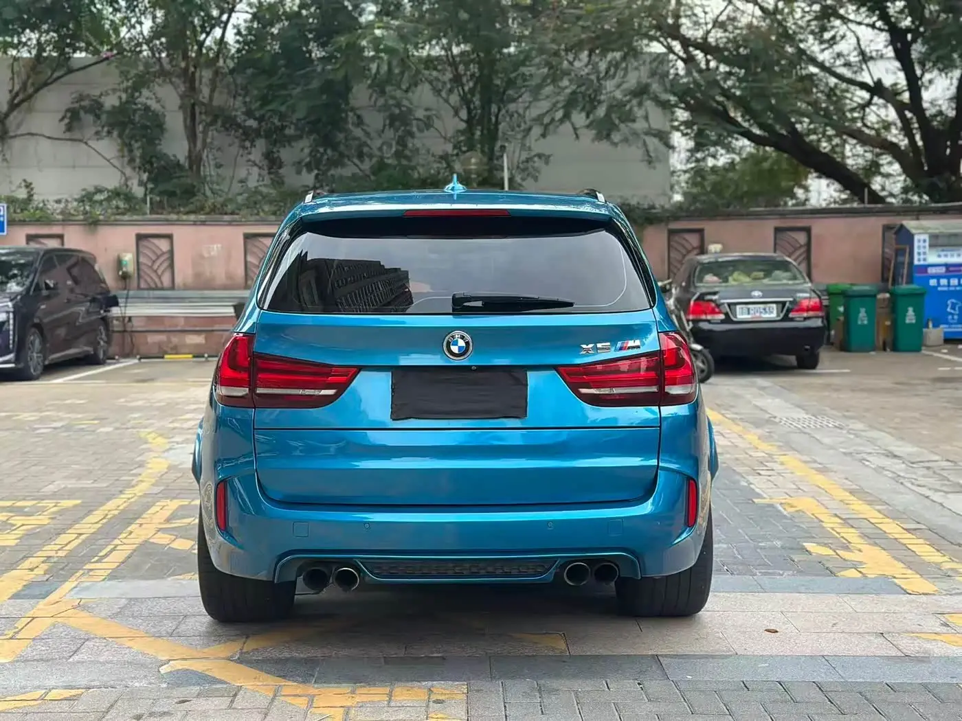 BMW X5 M 2017 — Photo 10/20