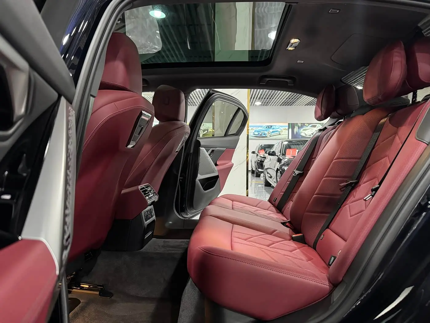 BMW 5 Series 2026 — Photo 5/14