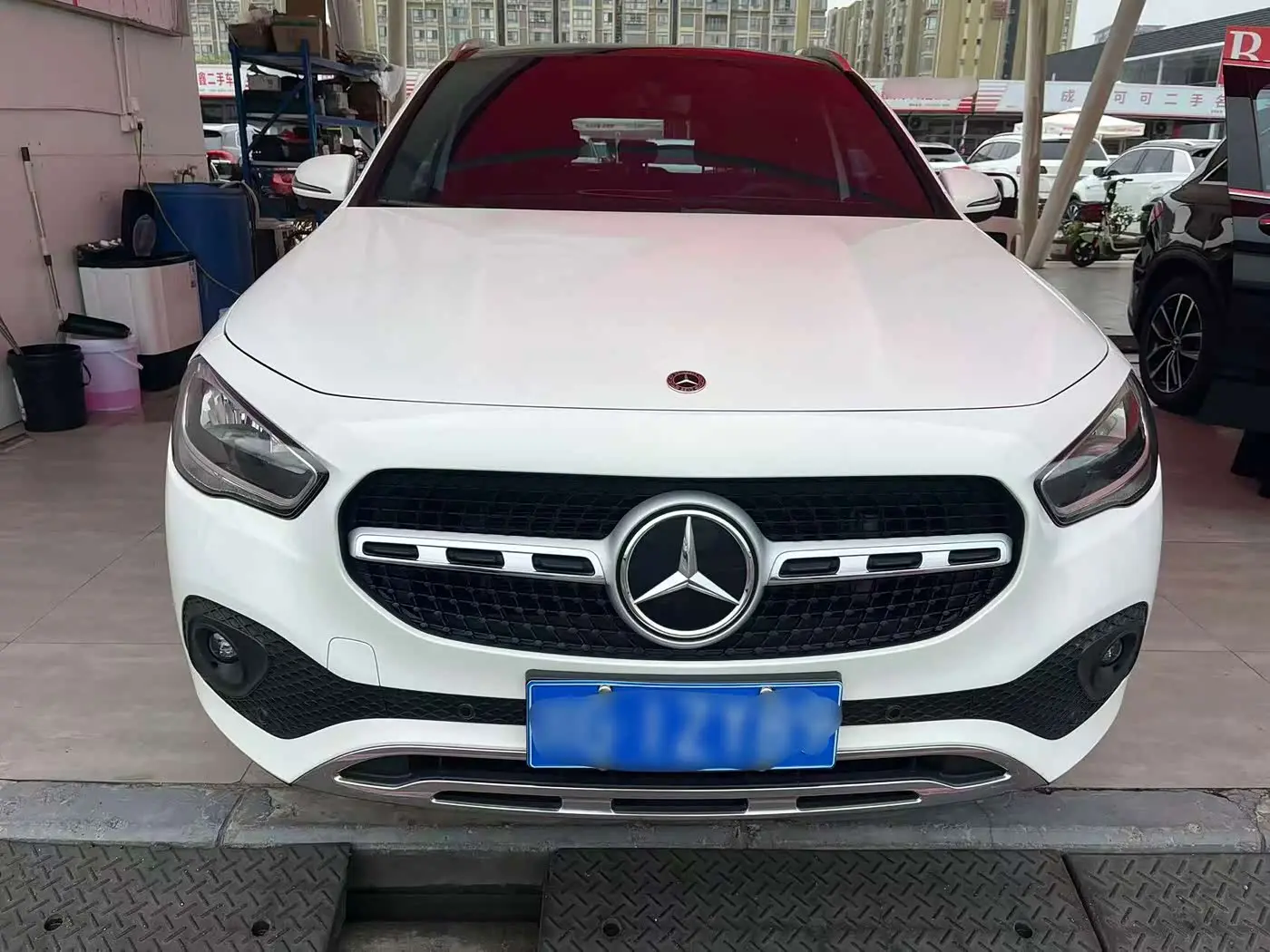 Mercedes-Benz GLA 2021 — Фото 2/10