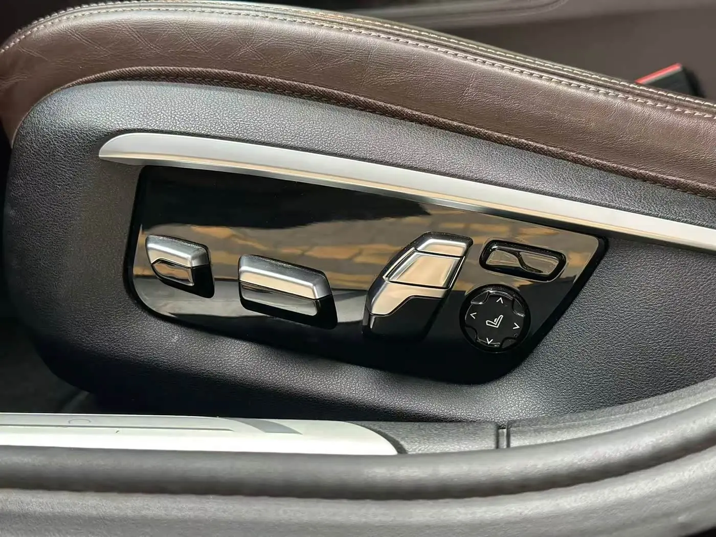 BMW 7 Series 2016 — Photo 10/20