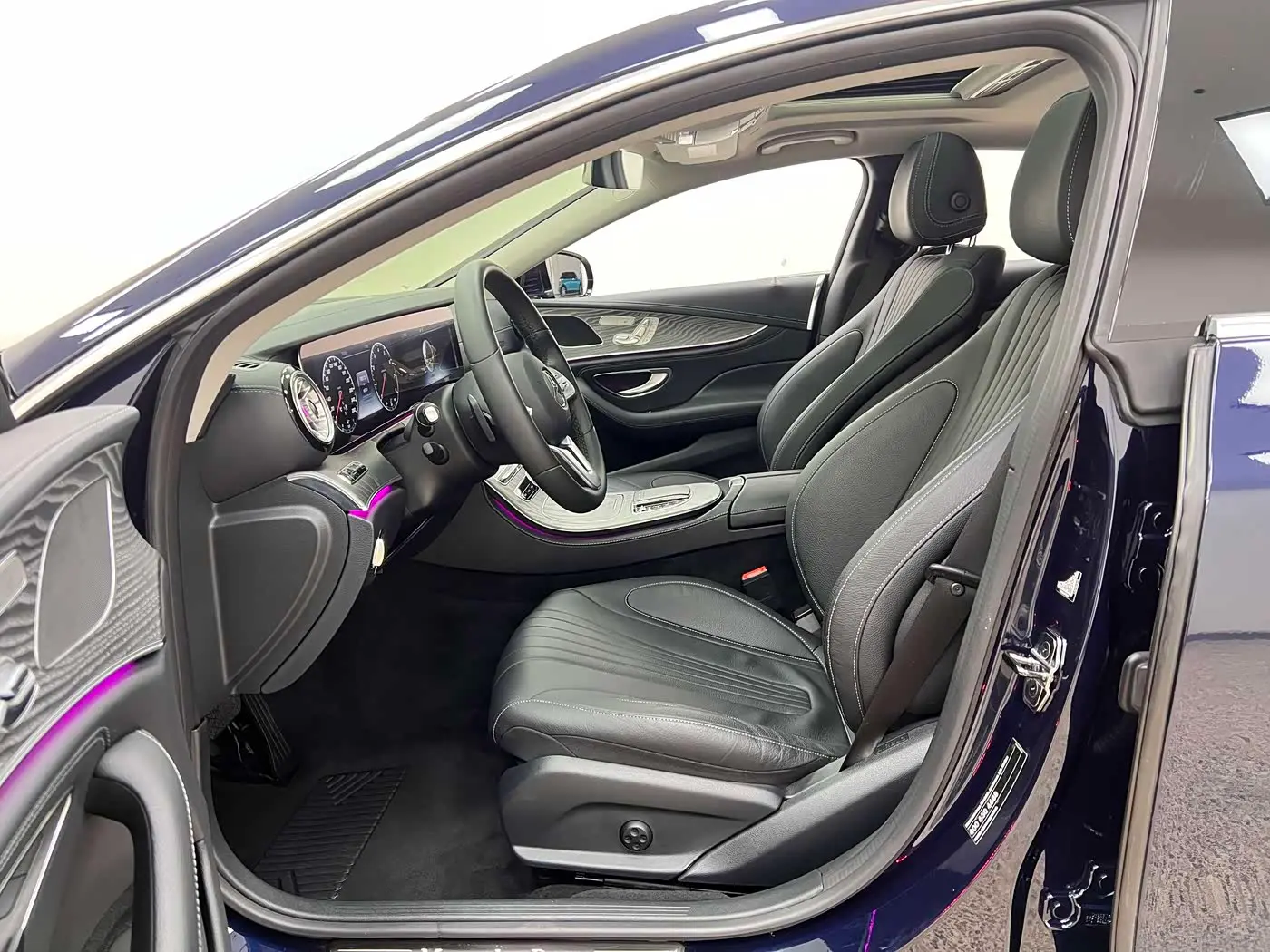 Mercedes-Benz CLS 2019 — Photo 11/20