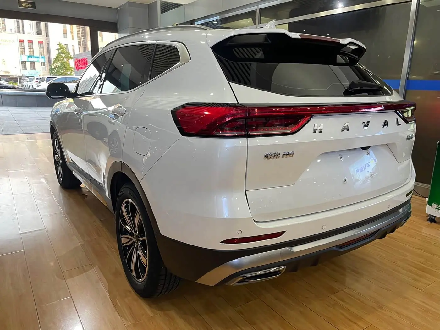 Haval H6 2023 — Фото 9/14