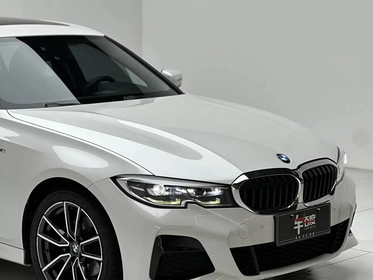 BMW 3 Series 2020 — Фото 11/20