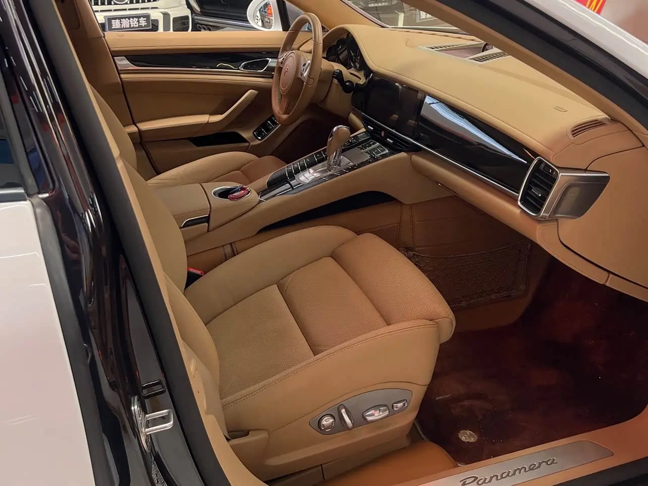 Porsche Panamera 2016 — Şəkil 17/18
