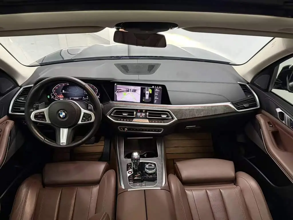 BMW X5 2019 — Фото 6/9