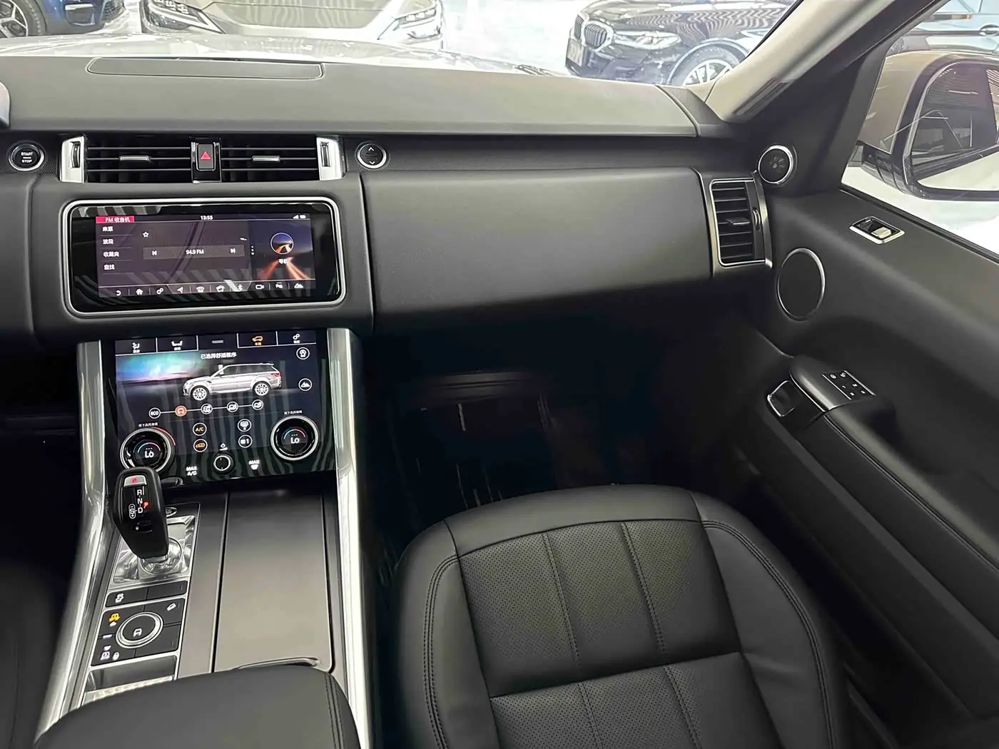 Land Rover Range Rover Sport 2019 — Photo 13/20