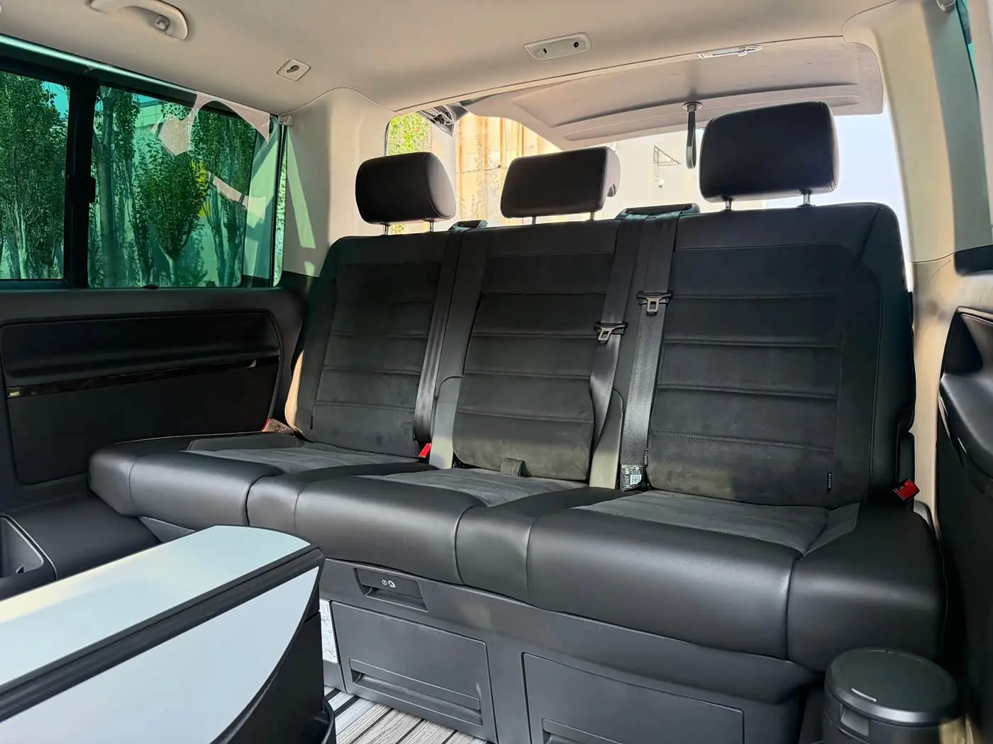 Volkswagen Multivan 2019 — Şəkil 14/20