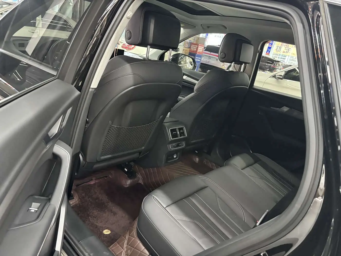 Audi Q5L 2022 — Photo 5/9