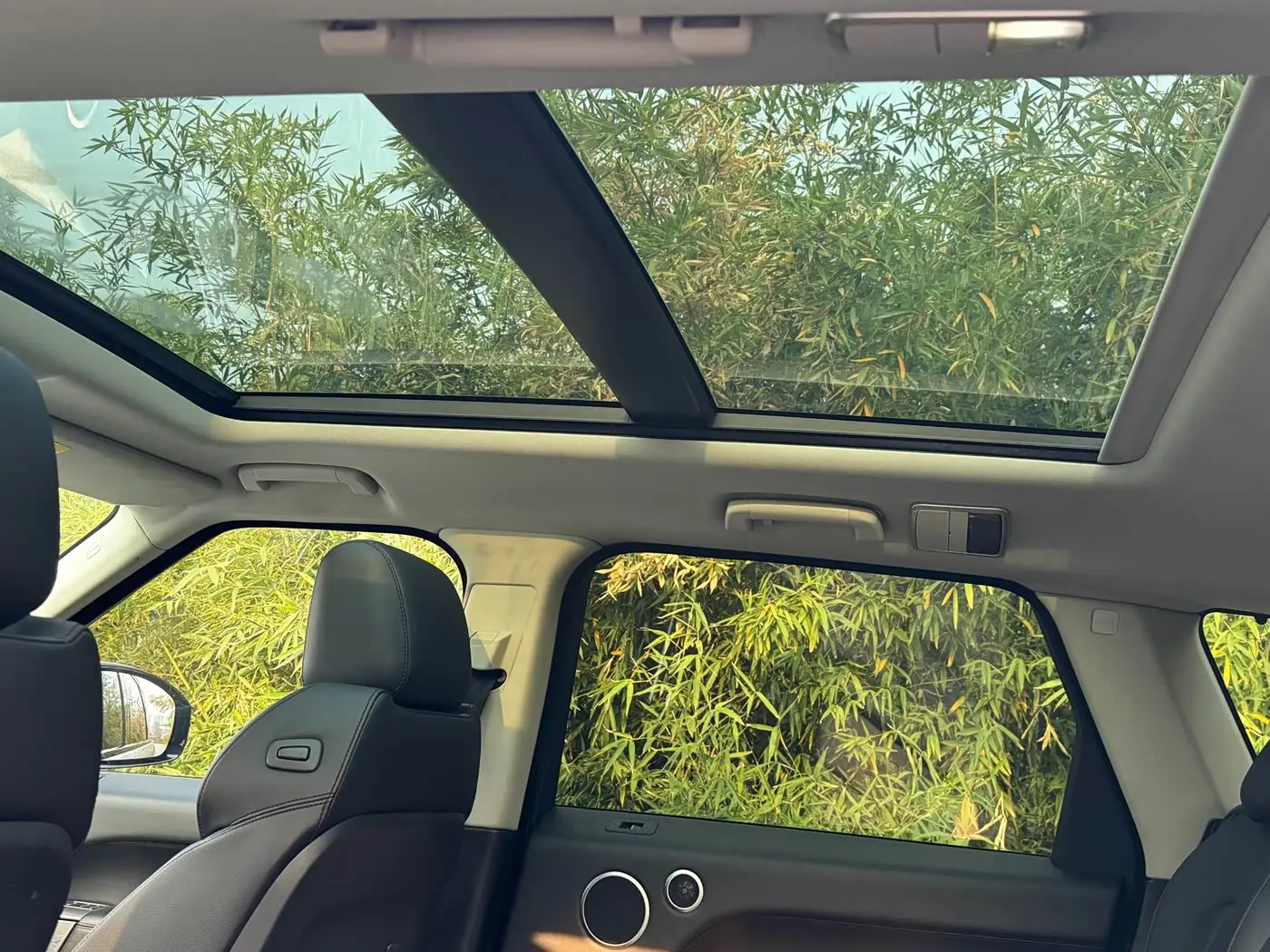 Land Rover Range Rover Sport 2017 — Photo 8/14
