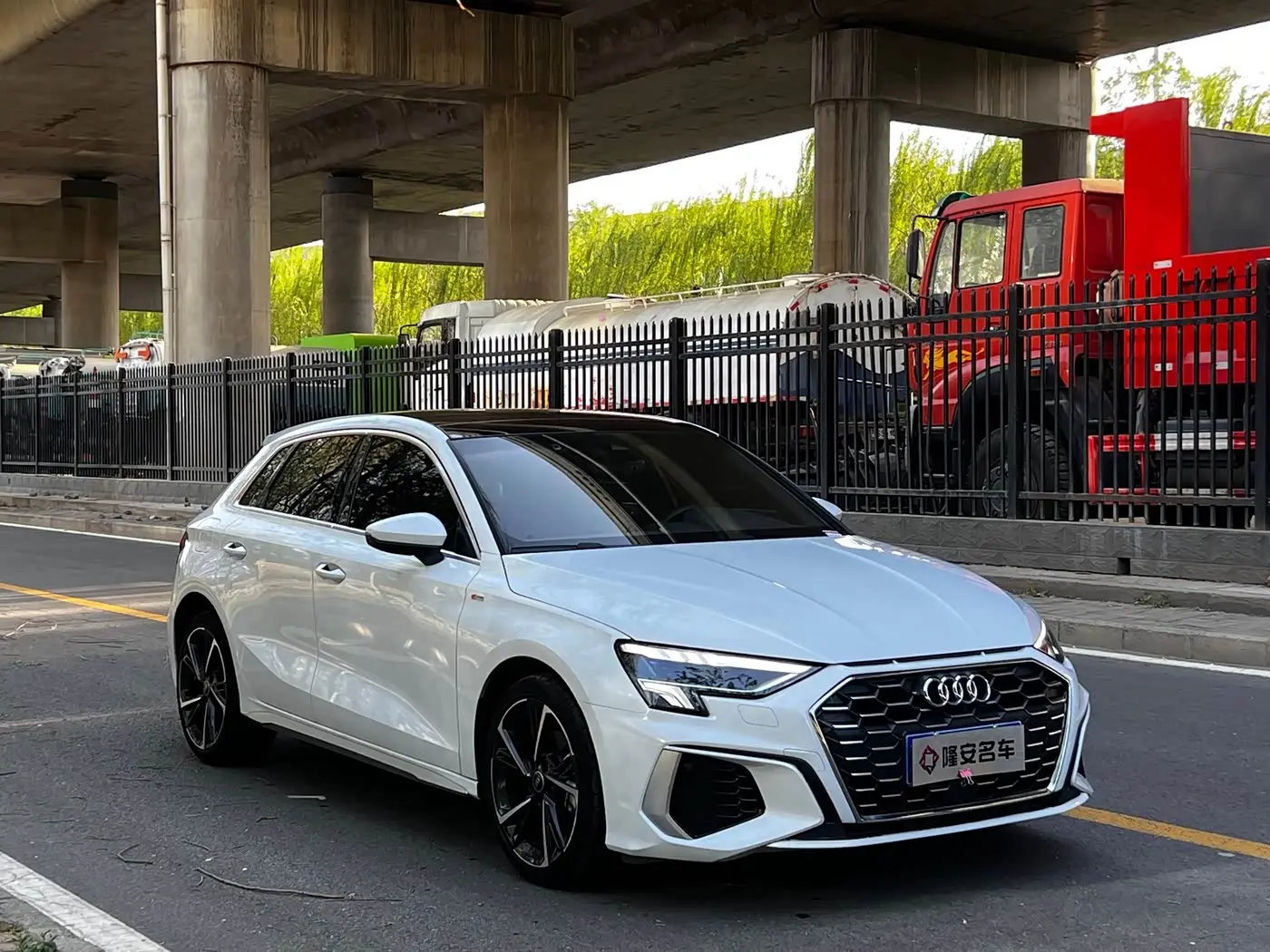 Audi A3 2023 — Photo 2/16