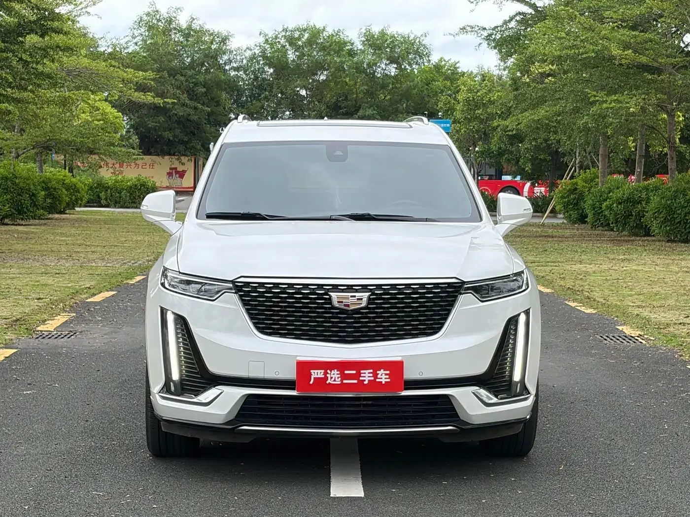 Cadillac XT6 2023 — Photo 2/9