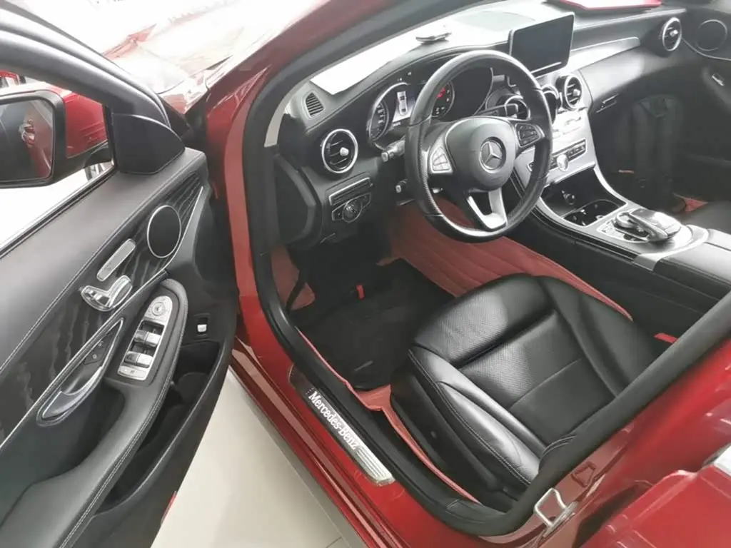 Mercedes-Benz C-Class 2018 — Фото 16/20